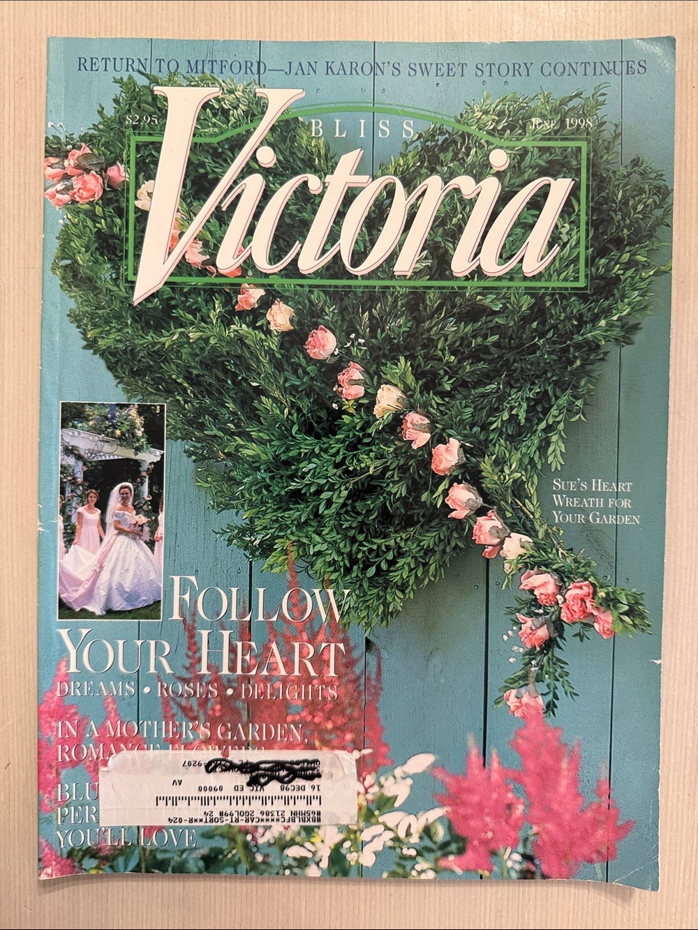 Victoria Magazine - 'Follow Your Heart' Floral Cover June 1998 Home 90s Decor